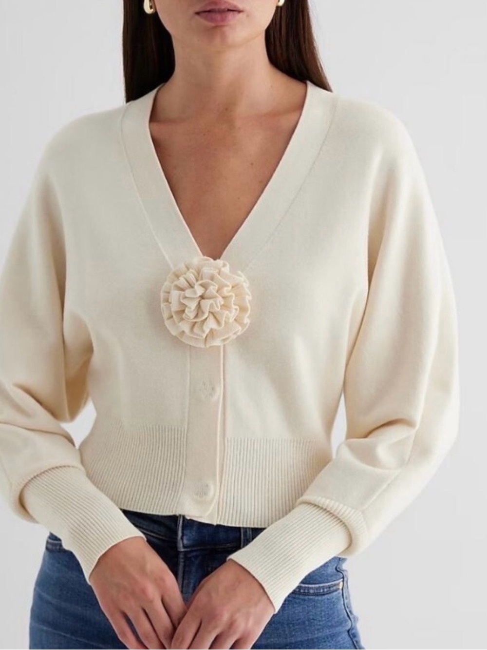 Express Women's Ivory Knit V-Neck Button-Front Flower Cardigan Sweater S
